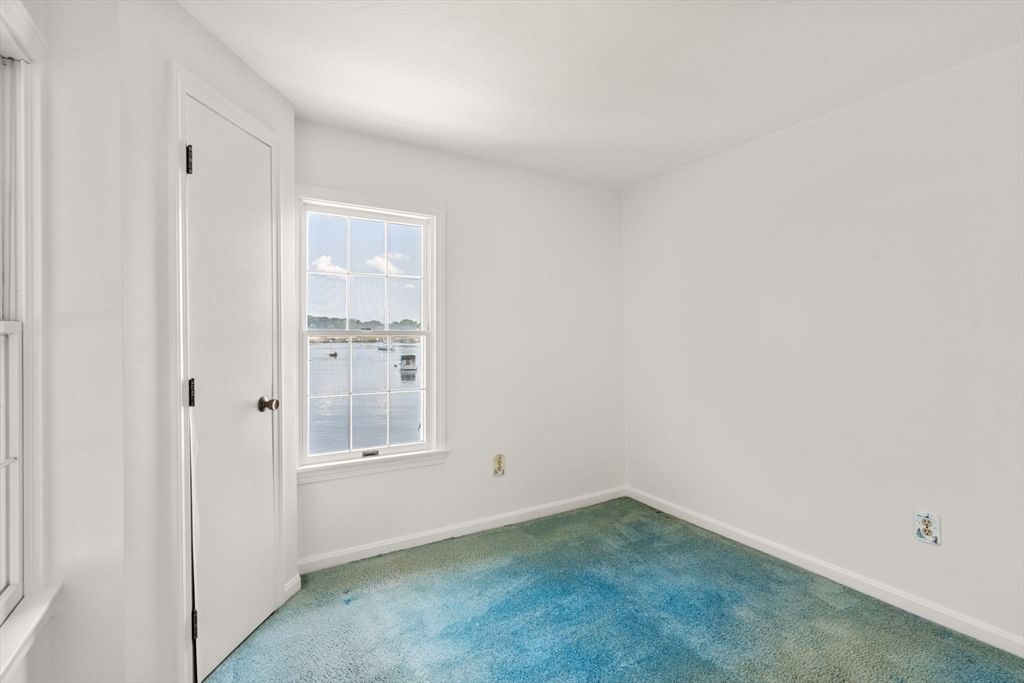 584 Circuit Ave Bourne — Photo 24 of 38