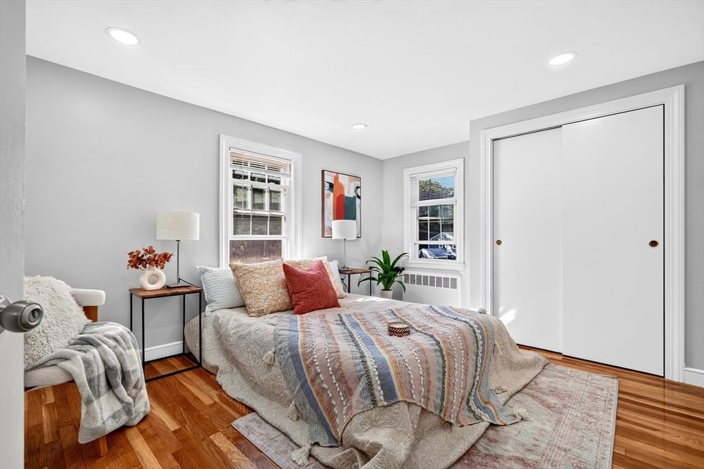 12 Fisher Terrace Woburn — Photo 16 of 28