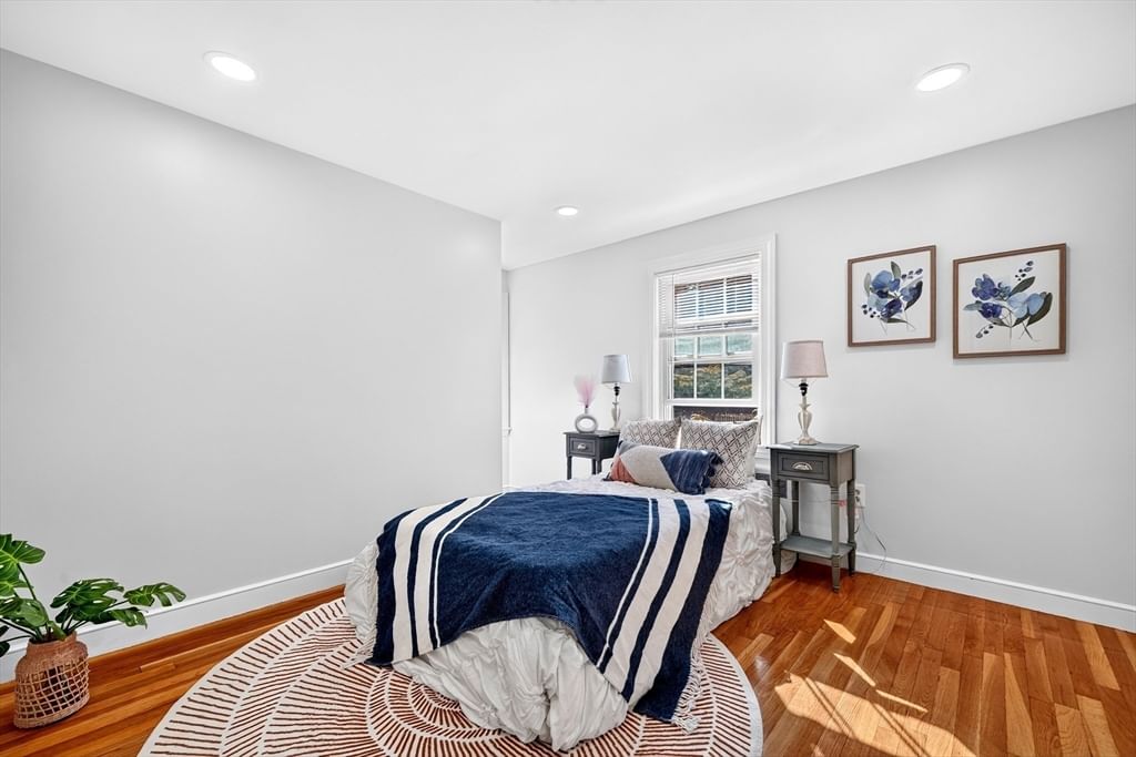 12 Fisher Terrace Woburn — Photo 20 of 28