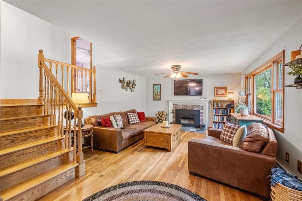 202 Franklin St Halifax — Photo 13 of 40