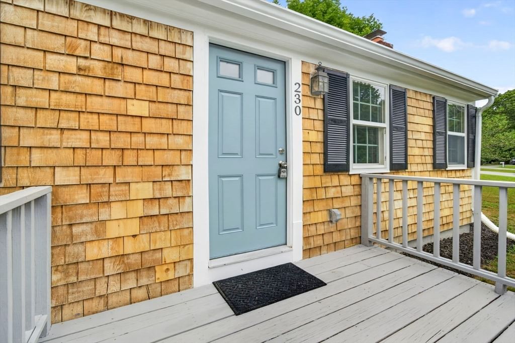 230 Race Ln Barnstable — Photo 2 of 29