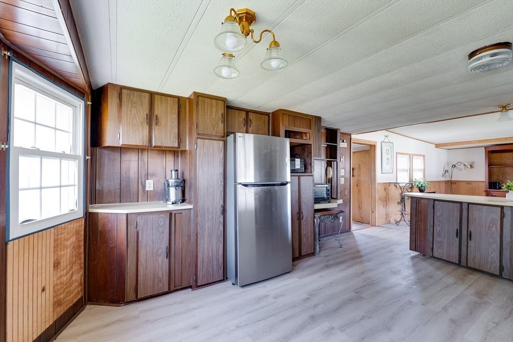281 Chauncey Walker St #153 Belchertown — Photo 7 of 28