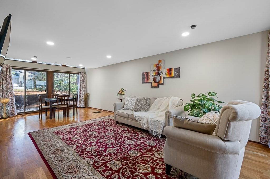 140 Butternut Hollow #140 Acton — Photo 2 of 26