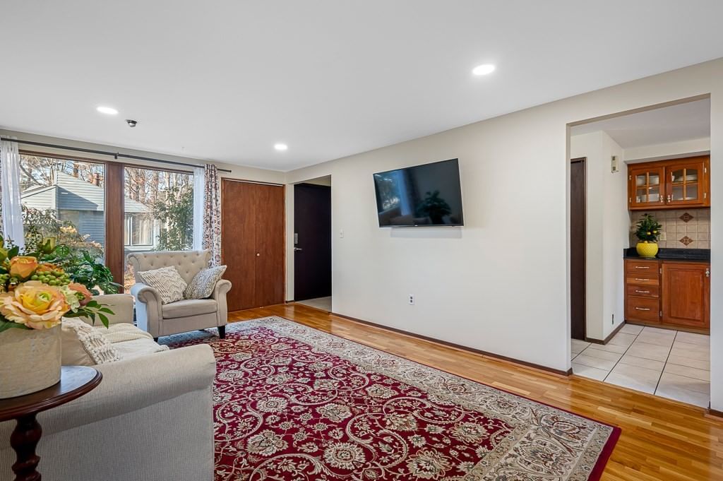 140 Butternut Hollow #140 Acton — Photo 3 of 26