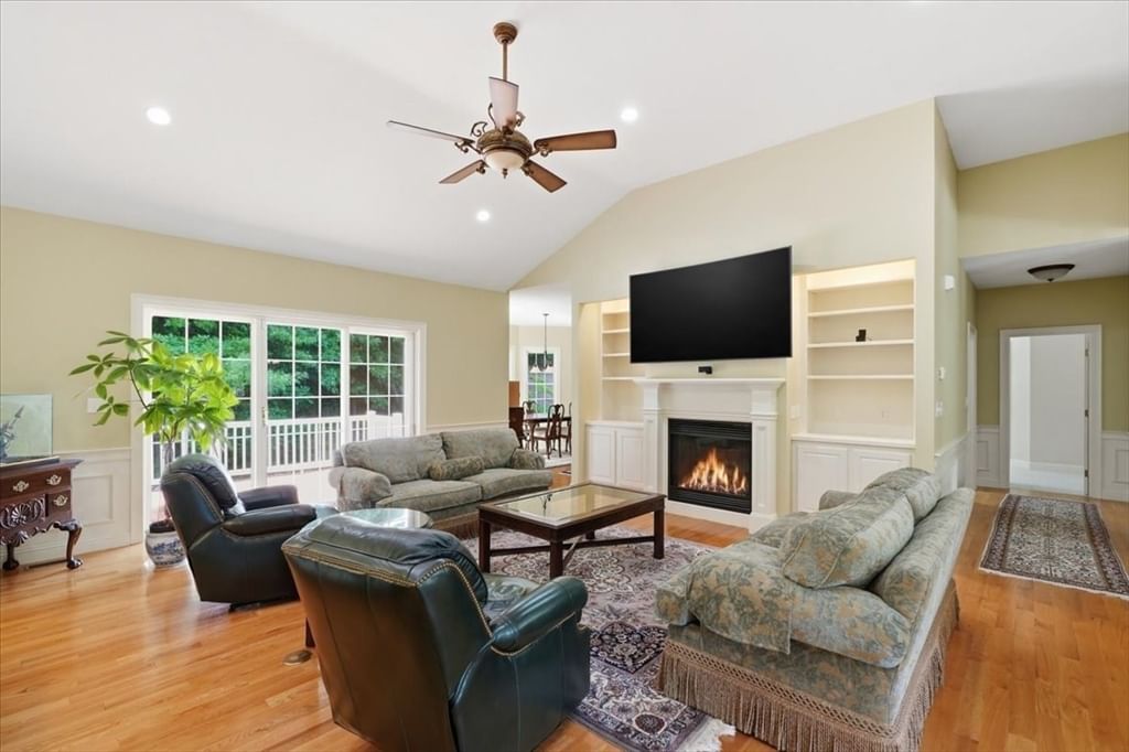 20 Samuel Curtis Way #20 Marshfield — Photo 7 of 41