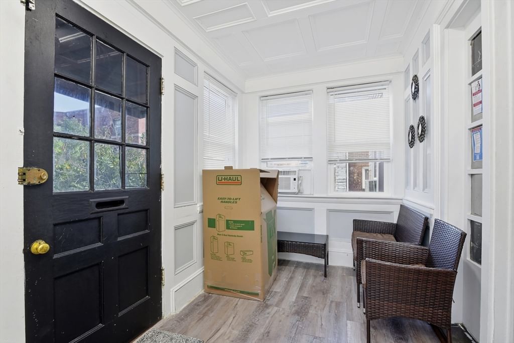 14-16 Nazing St Boston — Photo 3 of 35