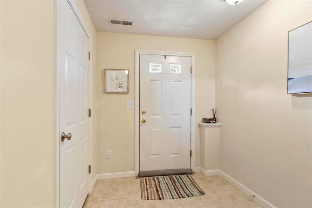 8 Bradley Dr #C Groton — Photo 4 of 33
