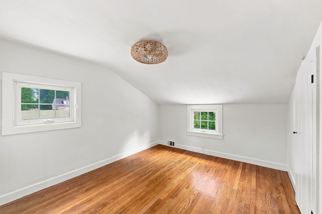 101 Smith Ave East Longmeadow — Photo 23 of 37