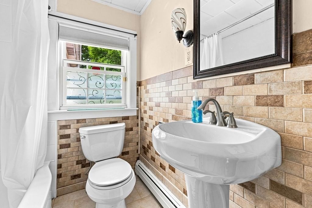 56 Hacker St Fairhaven — Photo 16 of 28