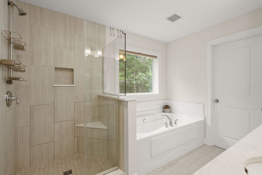 128 Thomas St Middleboro — Photo 29 of 42