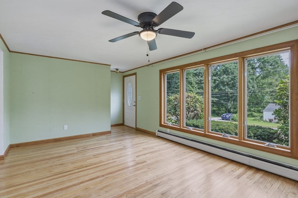 52 Kendall St Granby — Photo 16 of 36