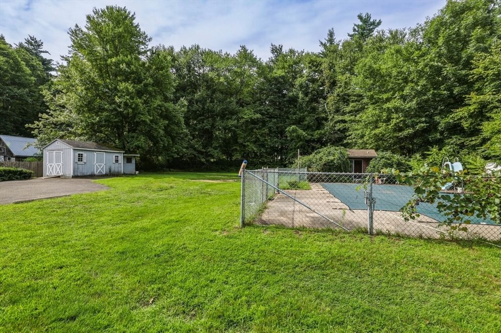 52 Kendall St Granby — Photo 31 of 36