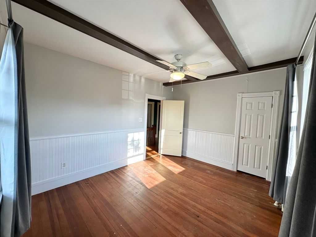 34 Rotch St New Bedford — Photo 35 of 42