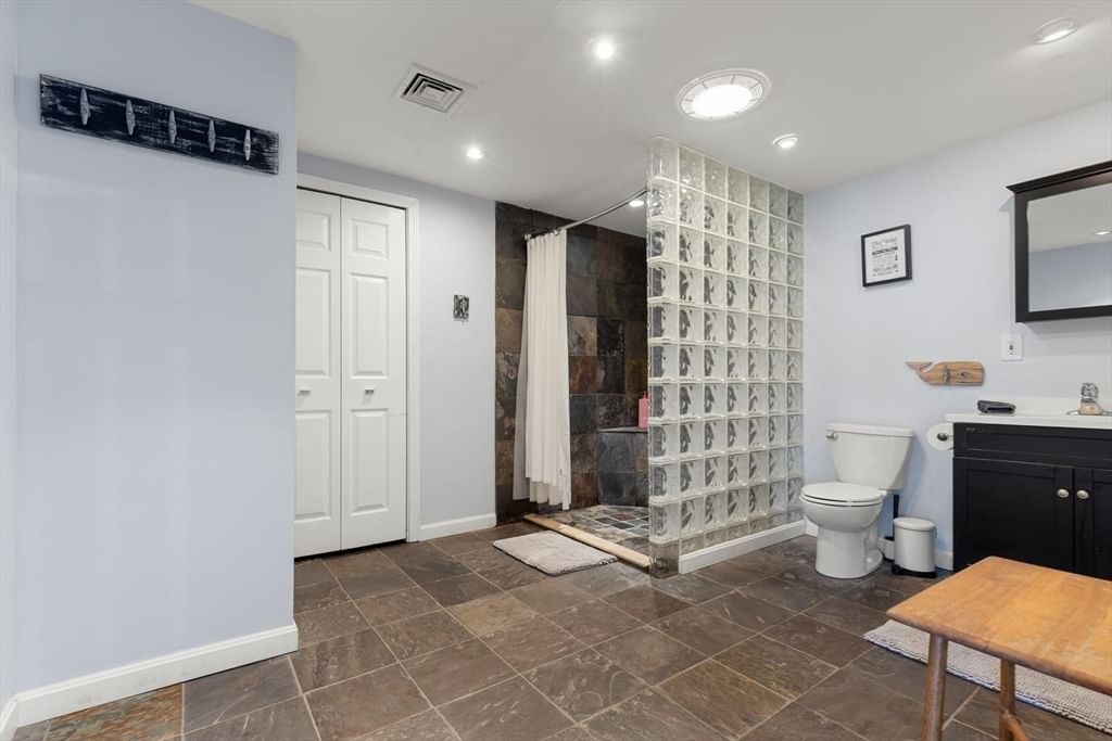214 Echo Cove Road Hamilton — Photo 28 of 34