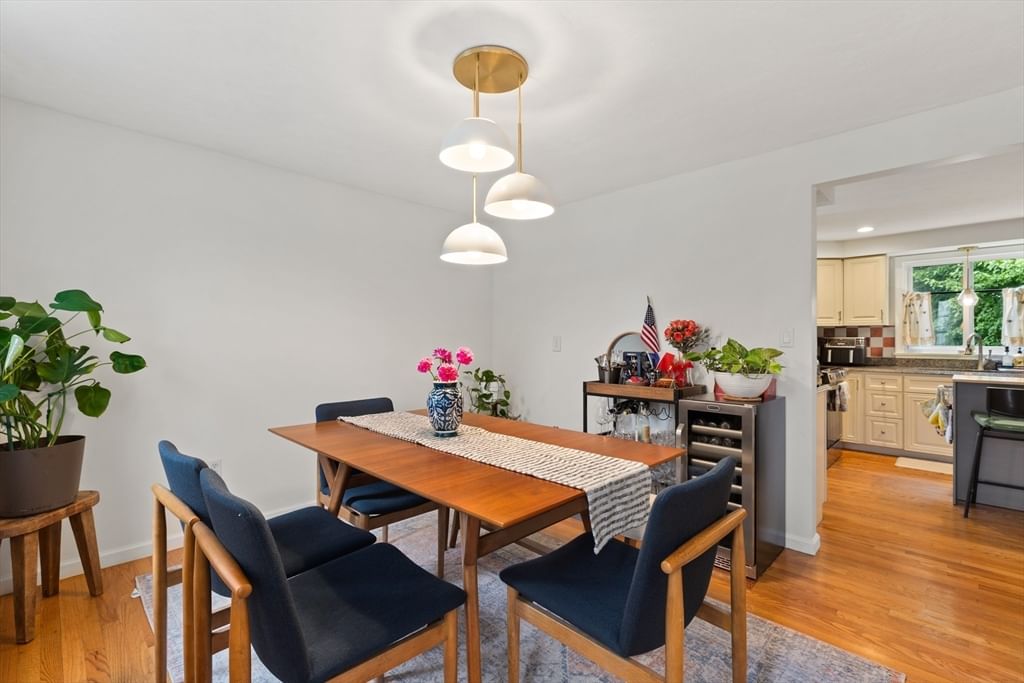 51 Shannon Way North Attleboro — Photo 13 of 31