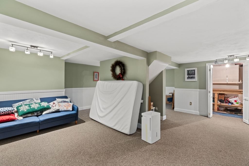 51 Shannon Way North Attleboro — Photo 23 of 31