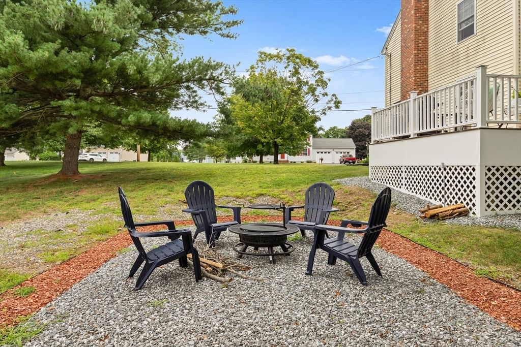 51 Shannon Way North Attleboro — Photo 27 of 31
