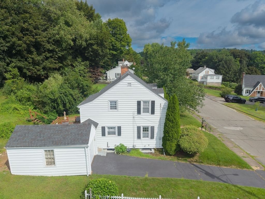 25 Westwood Pkwy Southbridge — Photo 26 of 30