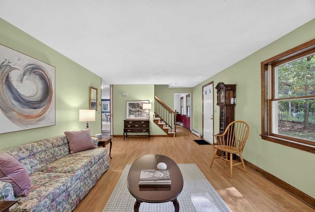 240 Taylor St Littleton — Photo 3 of 32