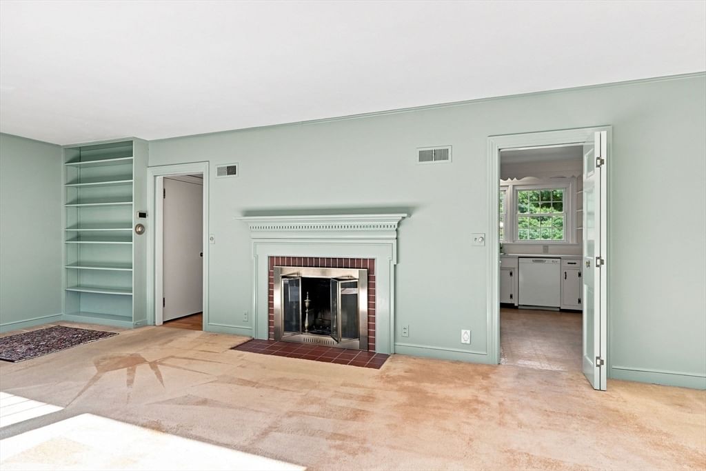 157 Sykes Street Palmer — Photo 7 of 42