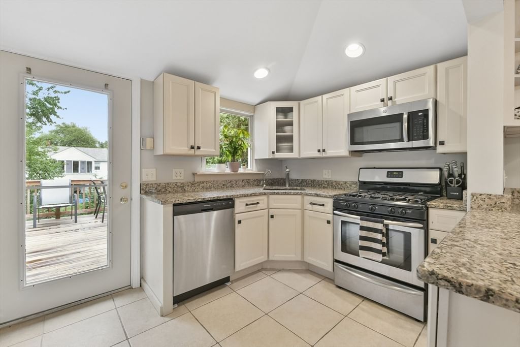 54 Gainsville Rd Dedham — Photo 7 of 42
