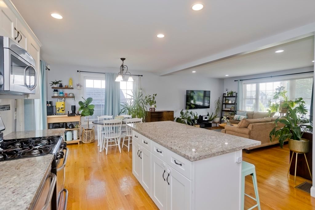 15 Lombard Ave East Longmeadow — Photo 16 of 42