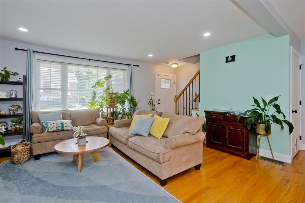 15 Lombard Ave East Longmeadow — Photo 7 of 42