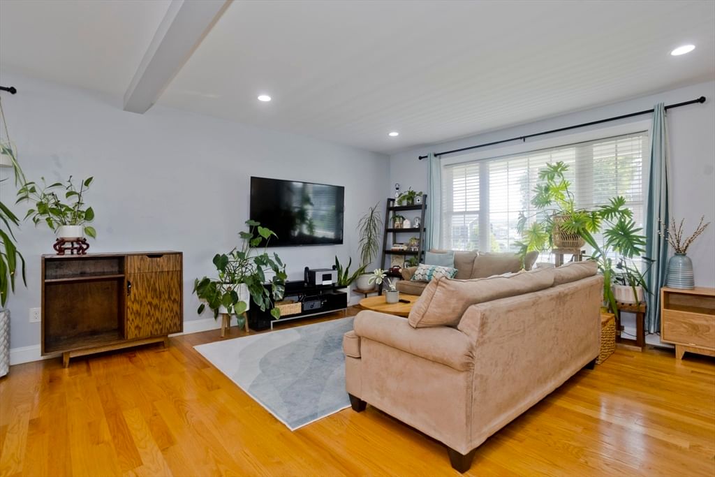 15 Lombard Ave East Longmeadow — Photo 8 of 42