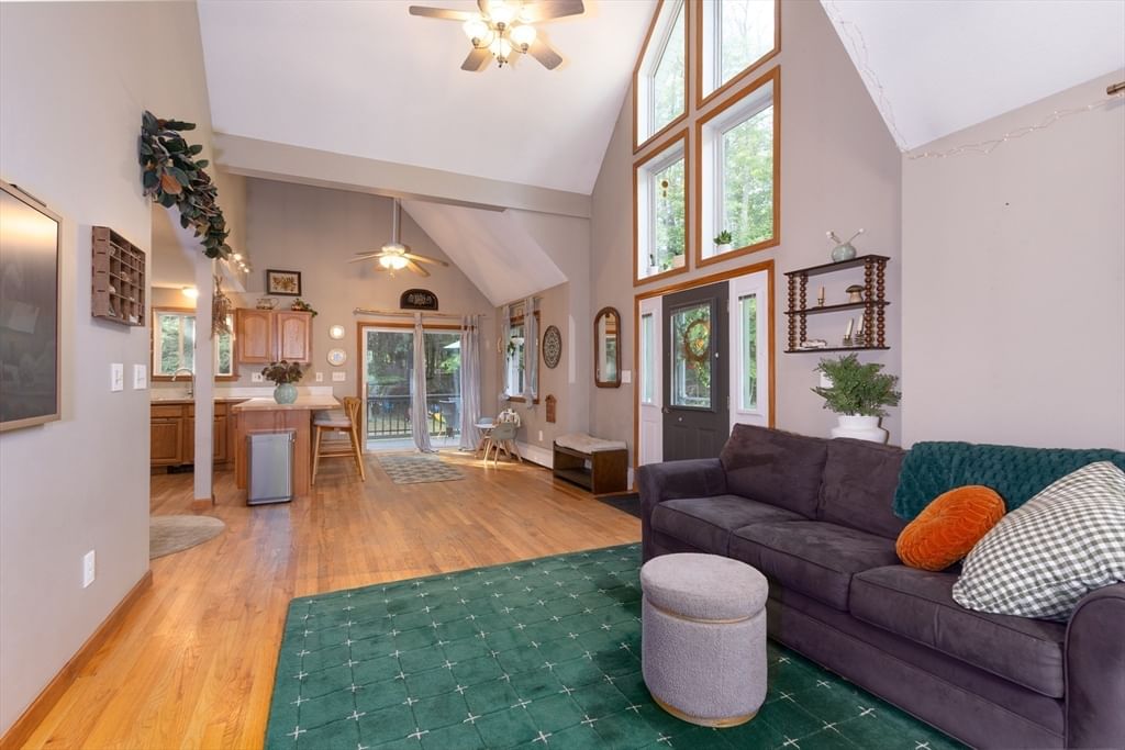 64 Leno Rd, Holland, MA 01521 photo 3