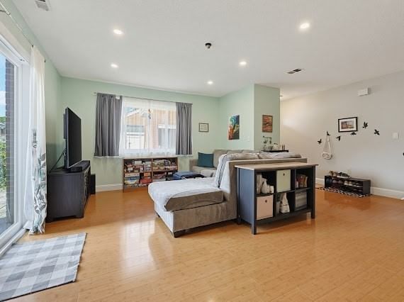 93 Rosewood Dr #93, Stoughton, MA 02072 photo 3