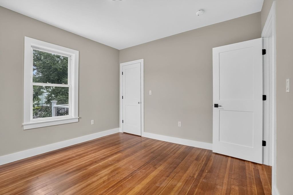 41-43 Elmdale St Boston — Photo 10 of 35