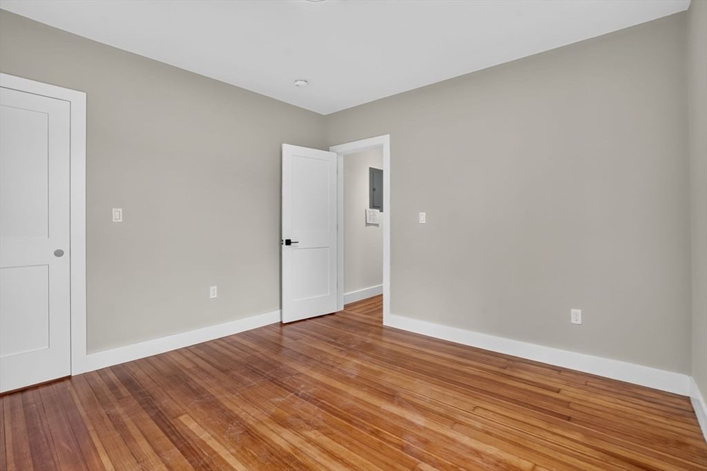 41-43 Elmdale St Boston — Photo 26 of 35