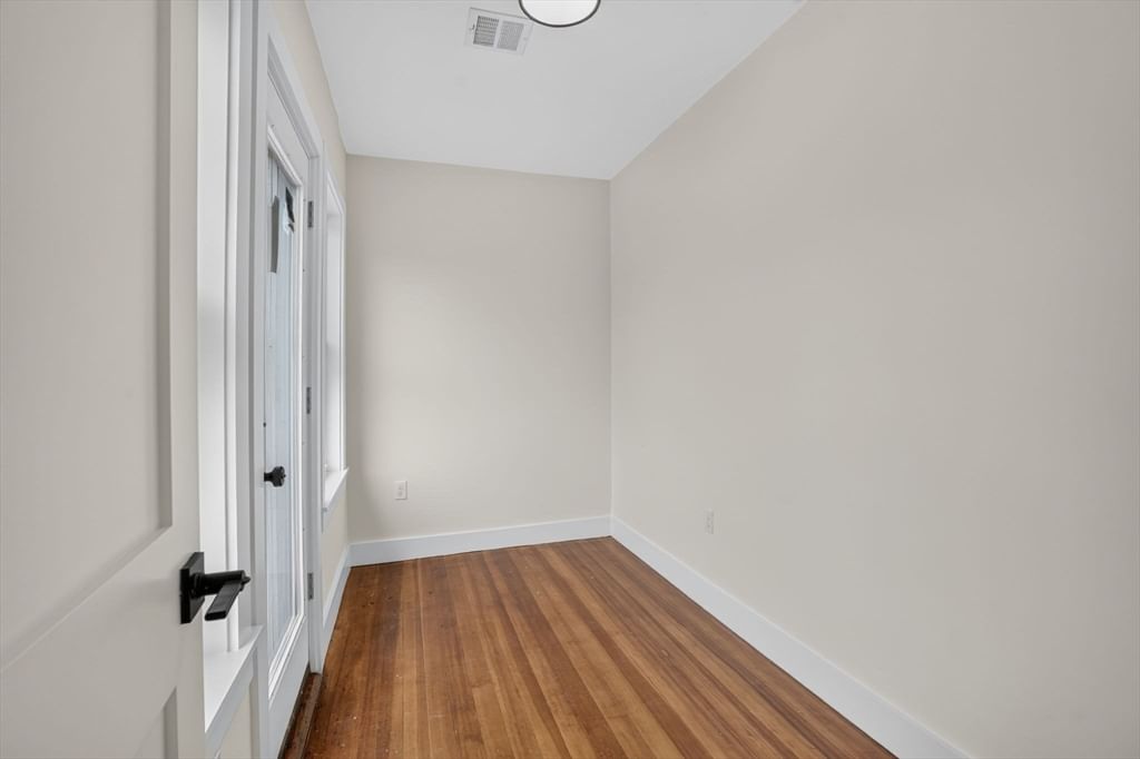 41-43 Elmdale St Boston — Photo 28 of 35