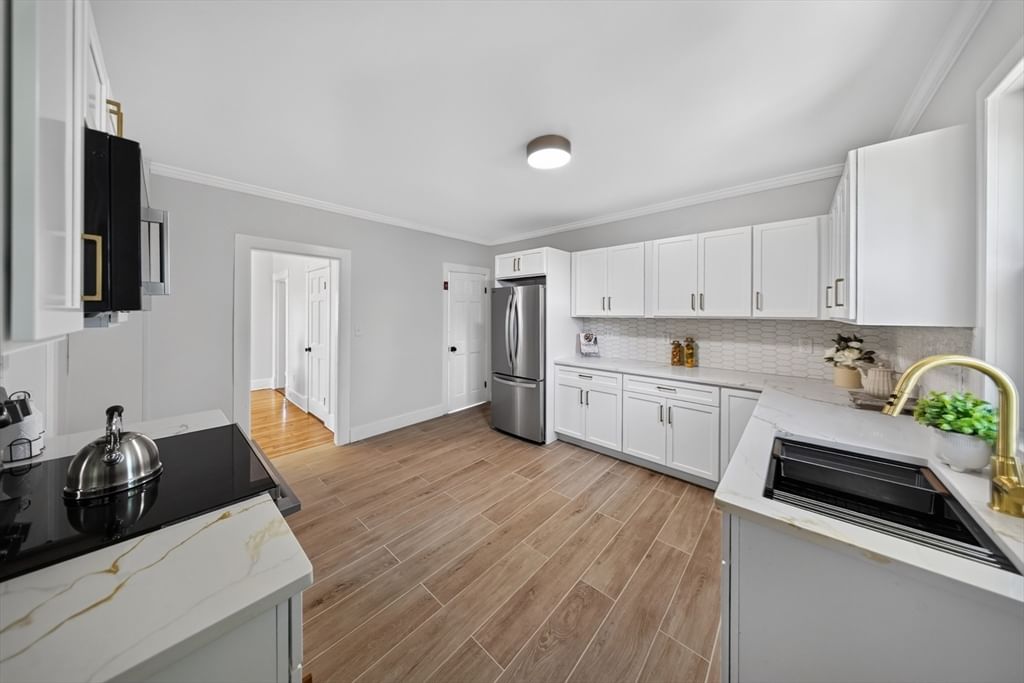 10 Elm St South Hadley — Photo 18 of 41
