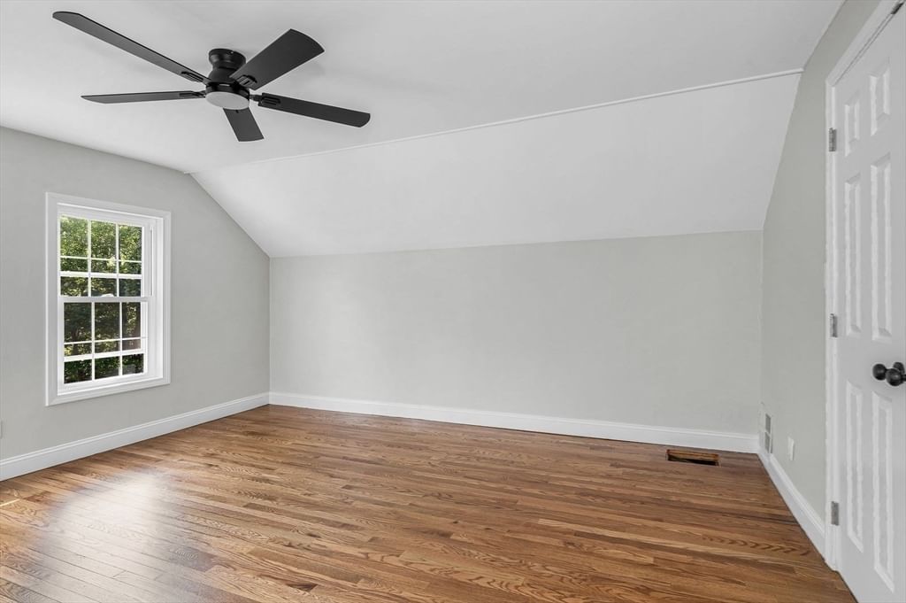 19 Butler Ave Wakefield — Photo 14 of 41