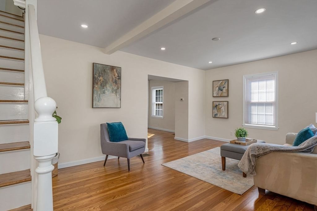 19 Butler Ave Wakefield — Photo 3 of 41