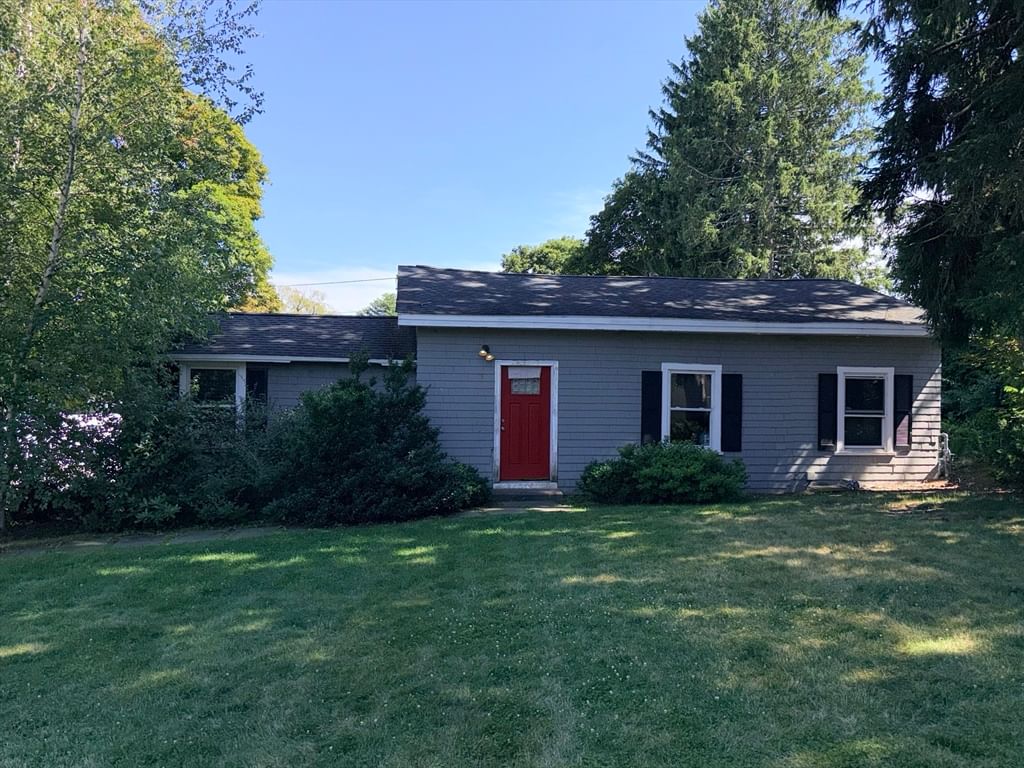 110 River St Hudson — Photo 1 of 21