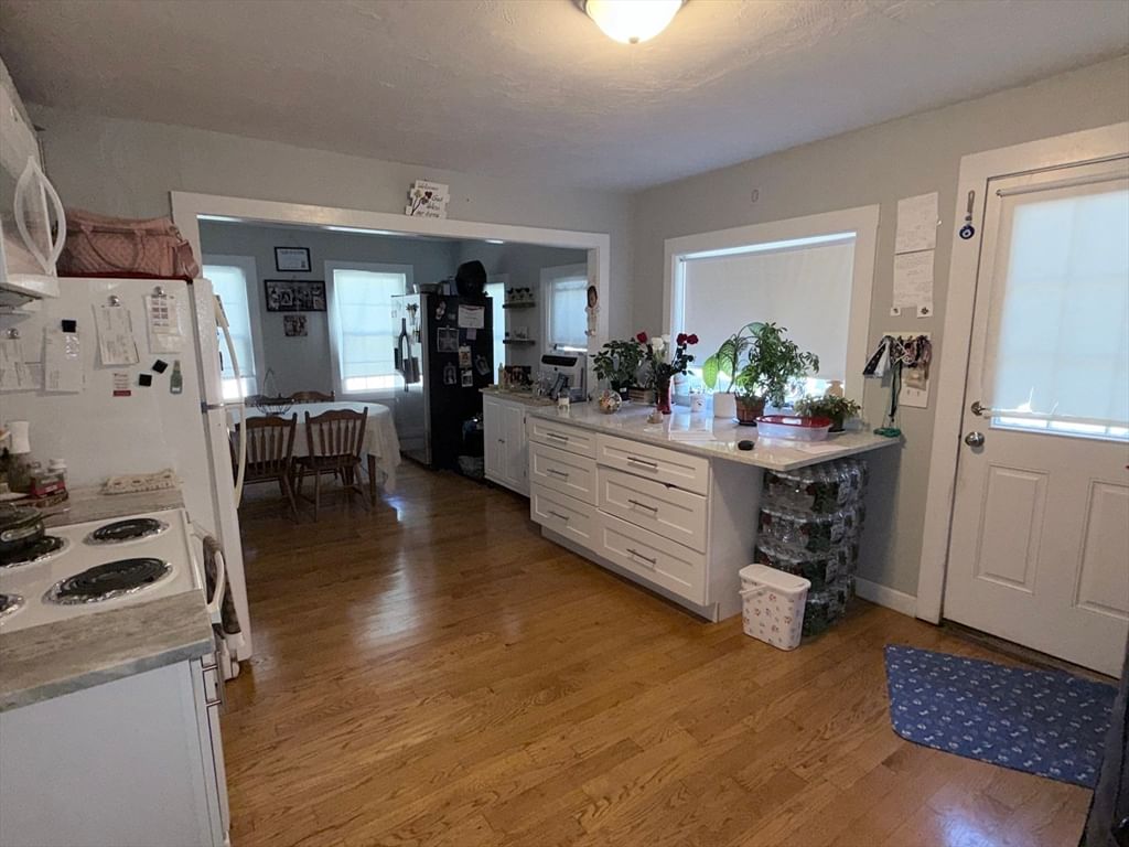 110 River St Hudson — Photo 8 of 21