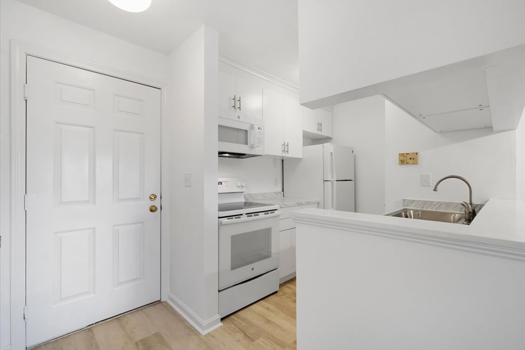 61 Fletcher Ln #F Brewster — Photo 8 of 22