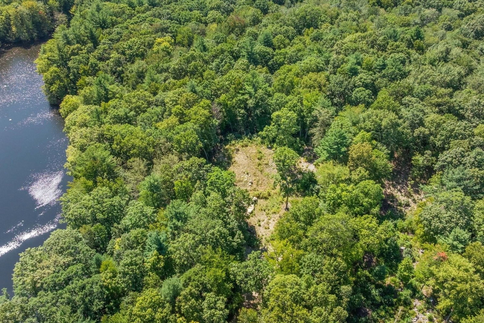 Property at 39 Chickering Rd, Spencer, MA 01562