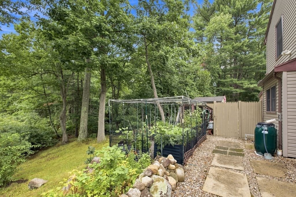 18 Gordon Rd North Reading — Photo 33 of 37