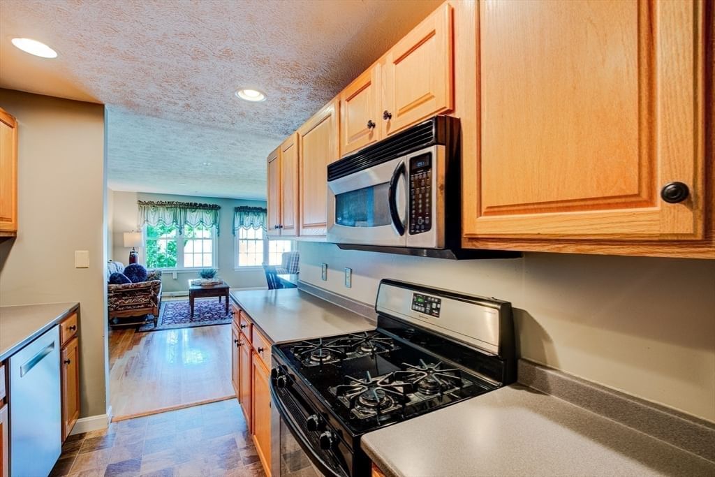 28 Mountain Laurel Lane #28 Fitchburg — Photo 14 of 42