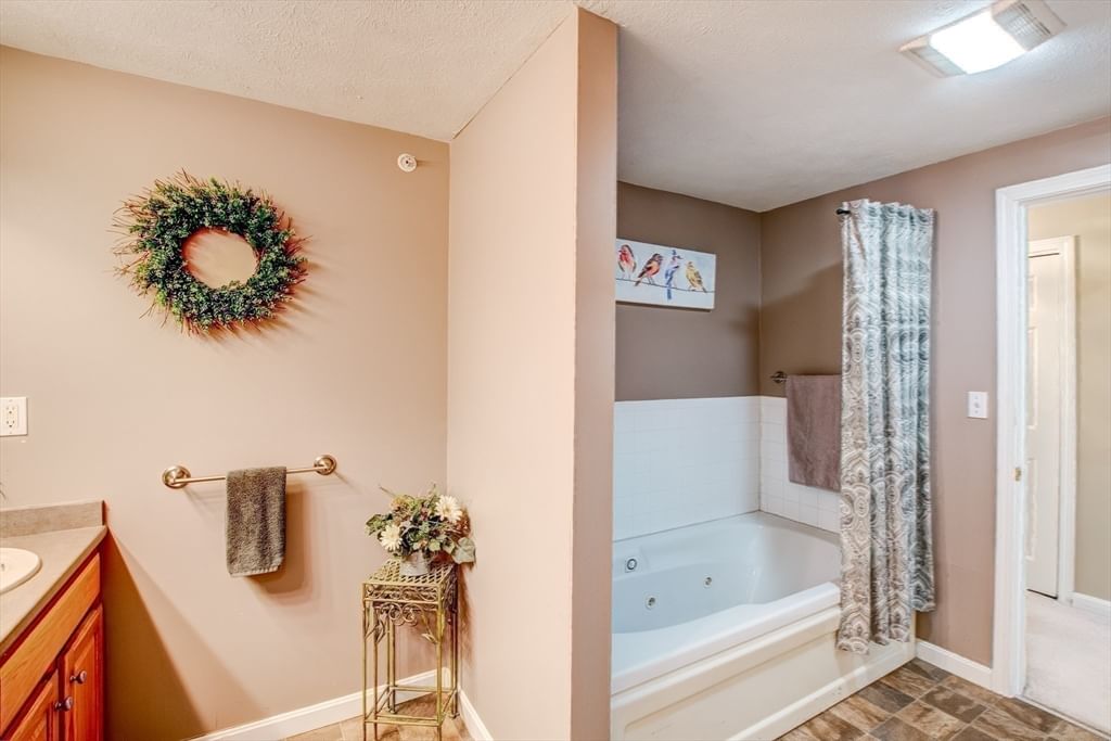 28 Mountain Laurel Lane #28 Fitchburg — Photo 29 of 42