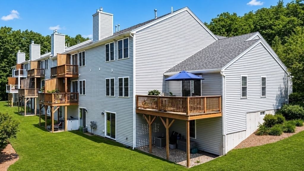 28 Mountain Laurel Lane #28 Fitchburg — Photo 6 of 42