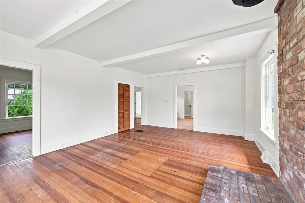 588 Poole St Ludlow — Photo 10 of 39