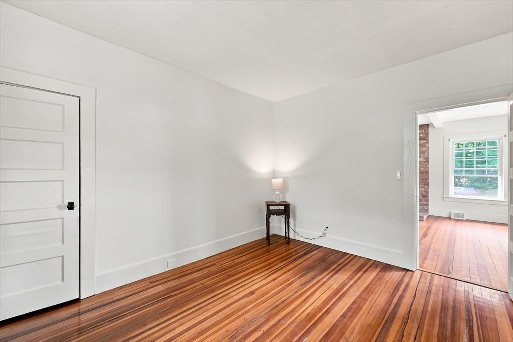 588 Poole St Ludlow — Photo 13 of 39