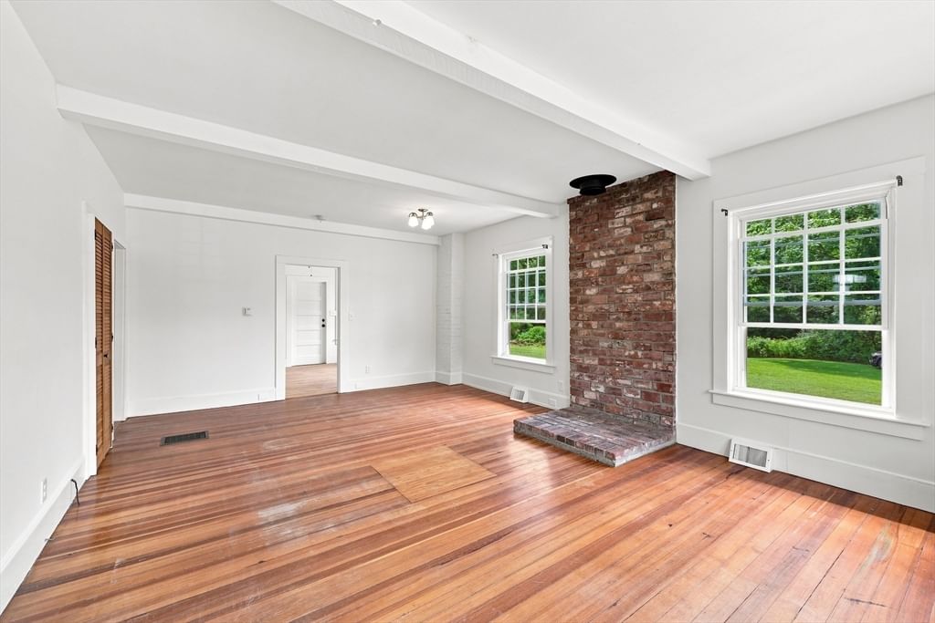 588 Poole St Ludlow — Photo 9 of 39