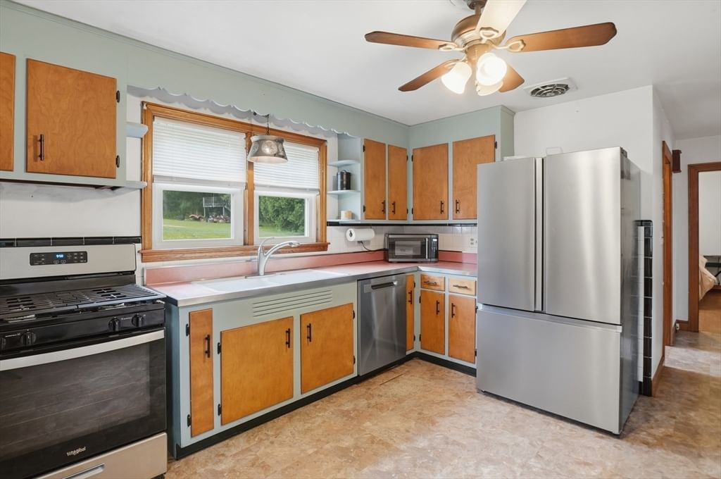 158 Oakham Road Barre — Photo 10 of 30