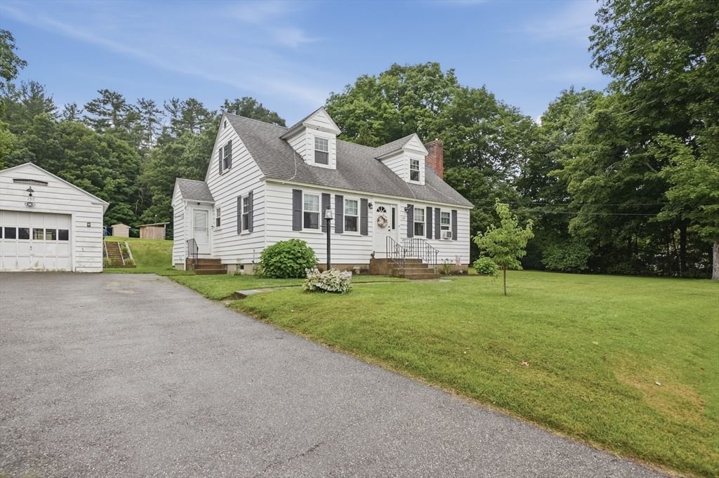 158 Oakham Road Barre — Photo 2 of 30