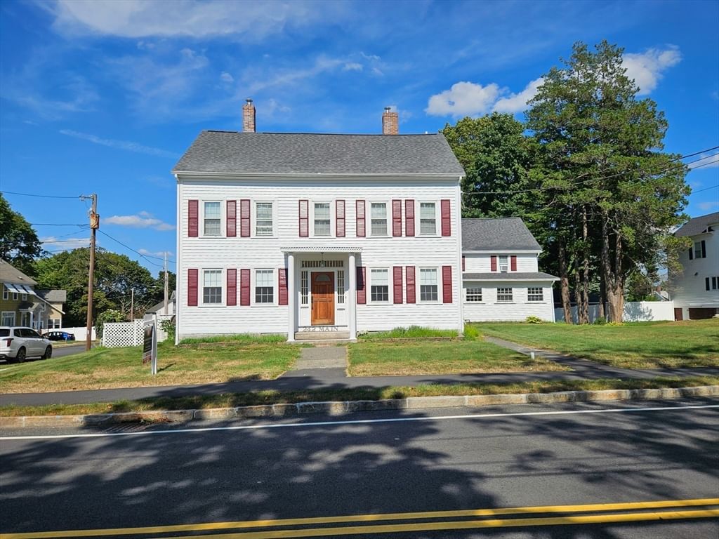 242 Main St